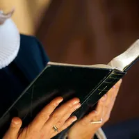 Morgenandagt i Houlkær Kirke hver fredag kl. 10.15